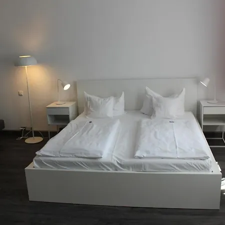 Hotel Am Roemerwall Moguncja