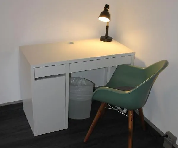 罗莫沃尔酒店 3*