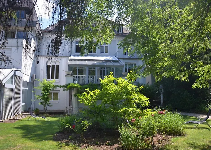 Hotel Am Roemerwall 3*